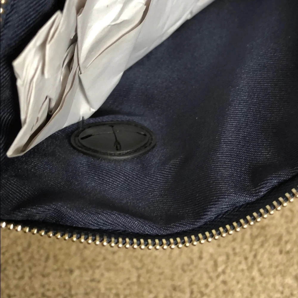 Apt 9 Navy Blue Cluster Floral Zip up Wristlet
